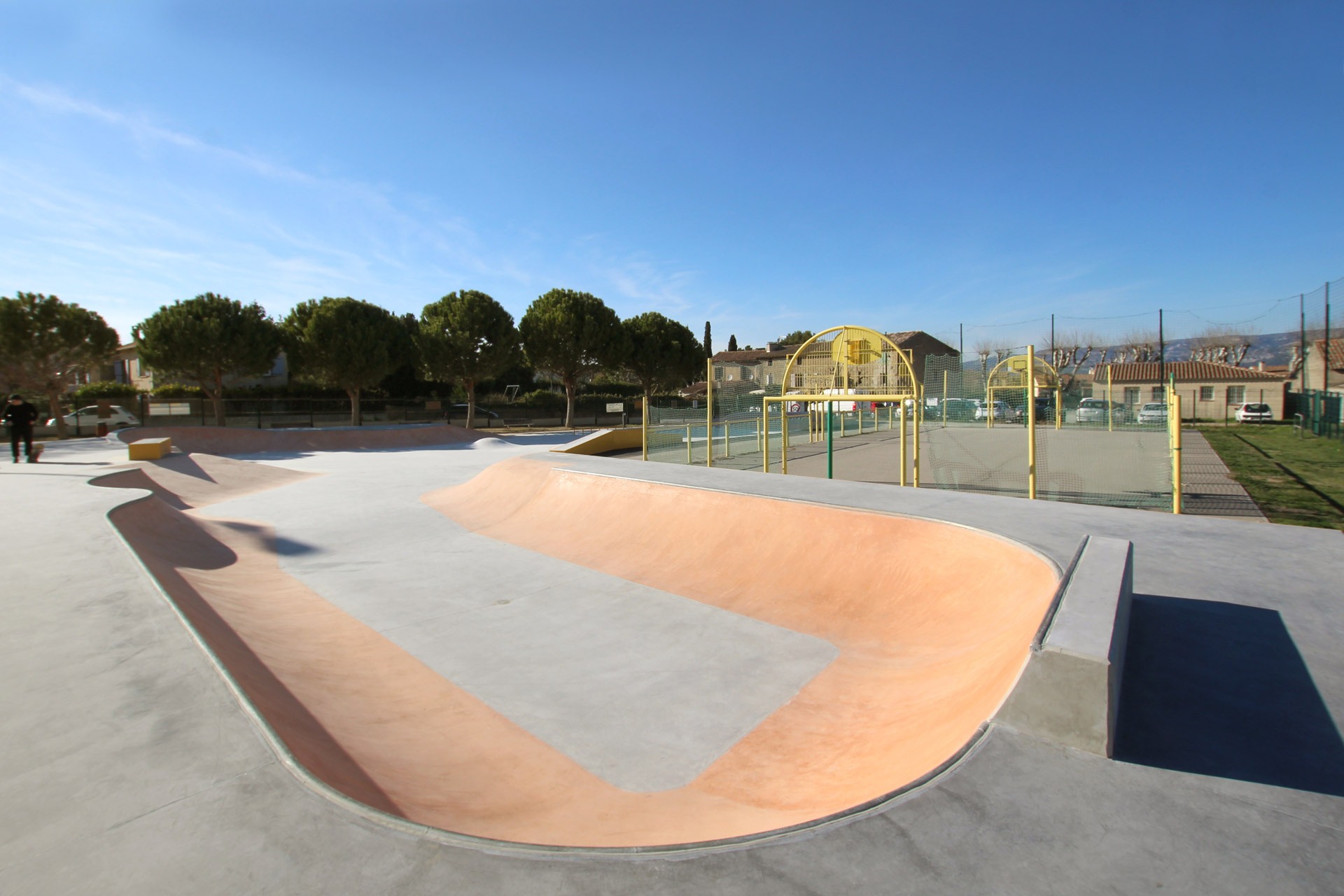 Le Bastidon Alleins Skate Spot