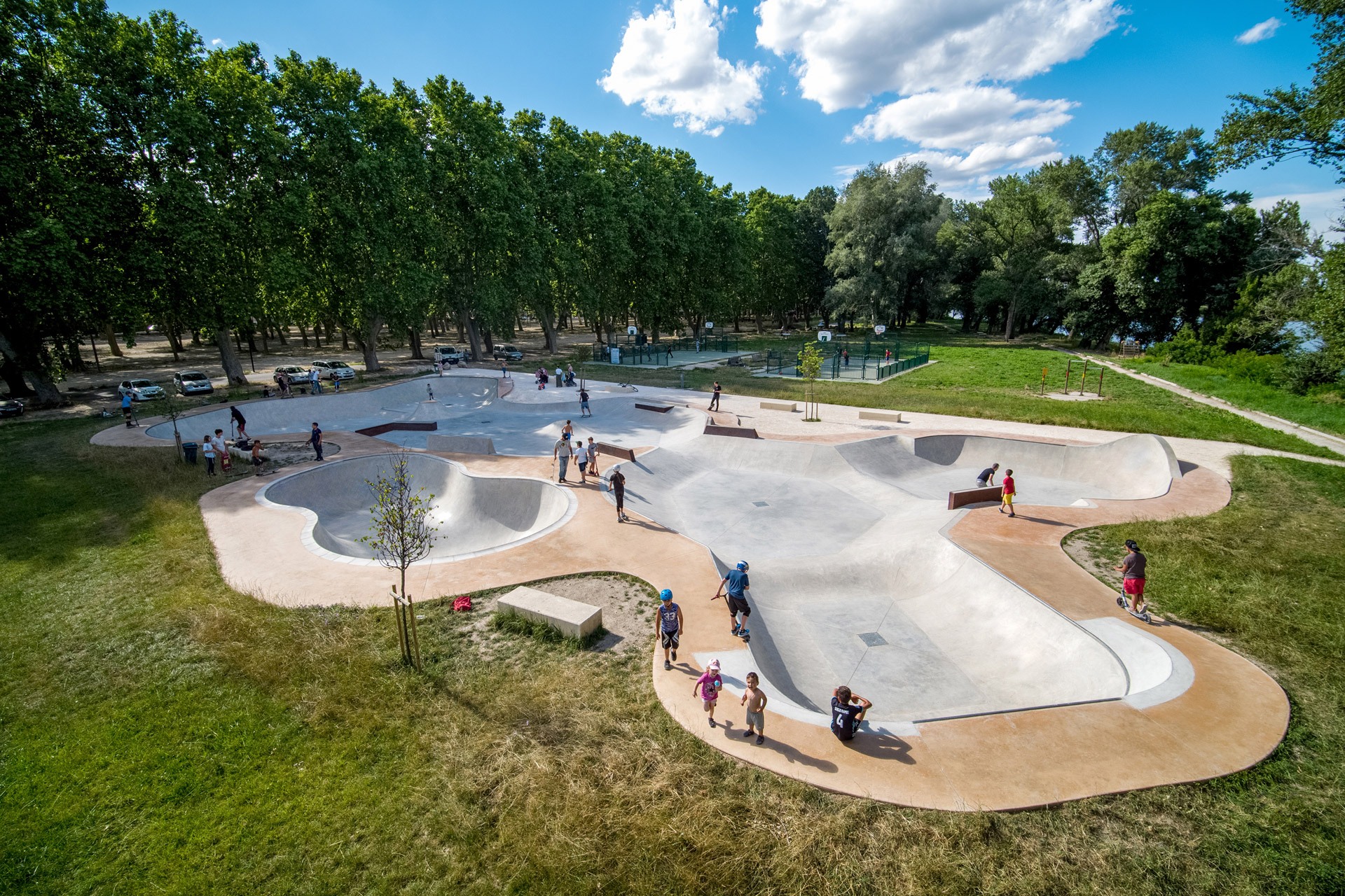 Casino Beaucaire Skate Spot