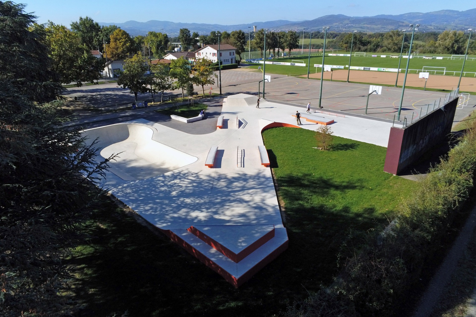 Stade Guivier Chaponost Skate Spot
