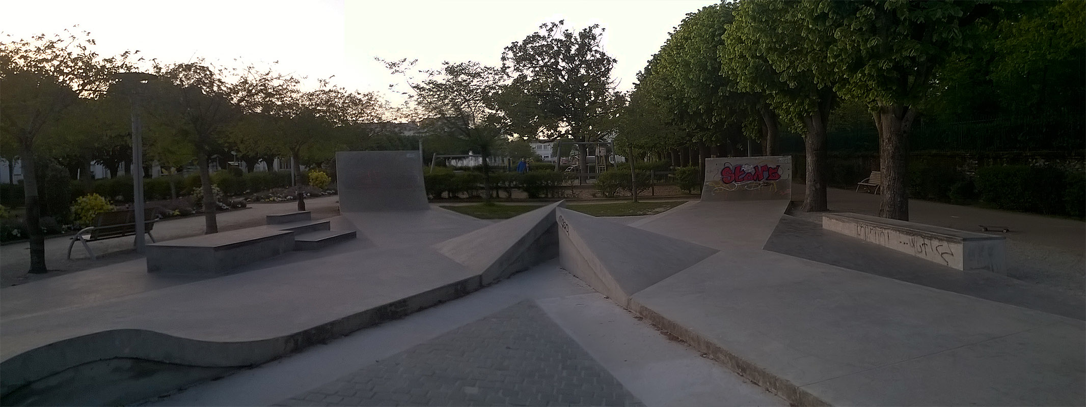 Square Bayard La Roche sur Yon Skate Spot