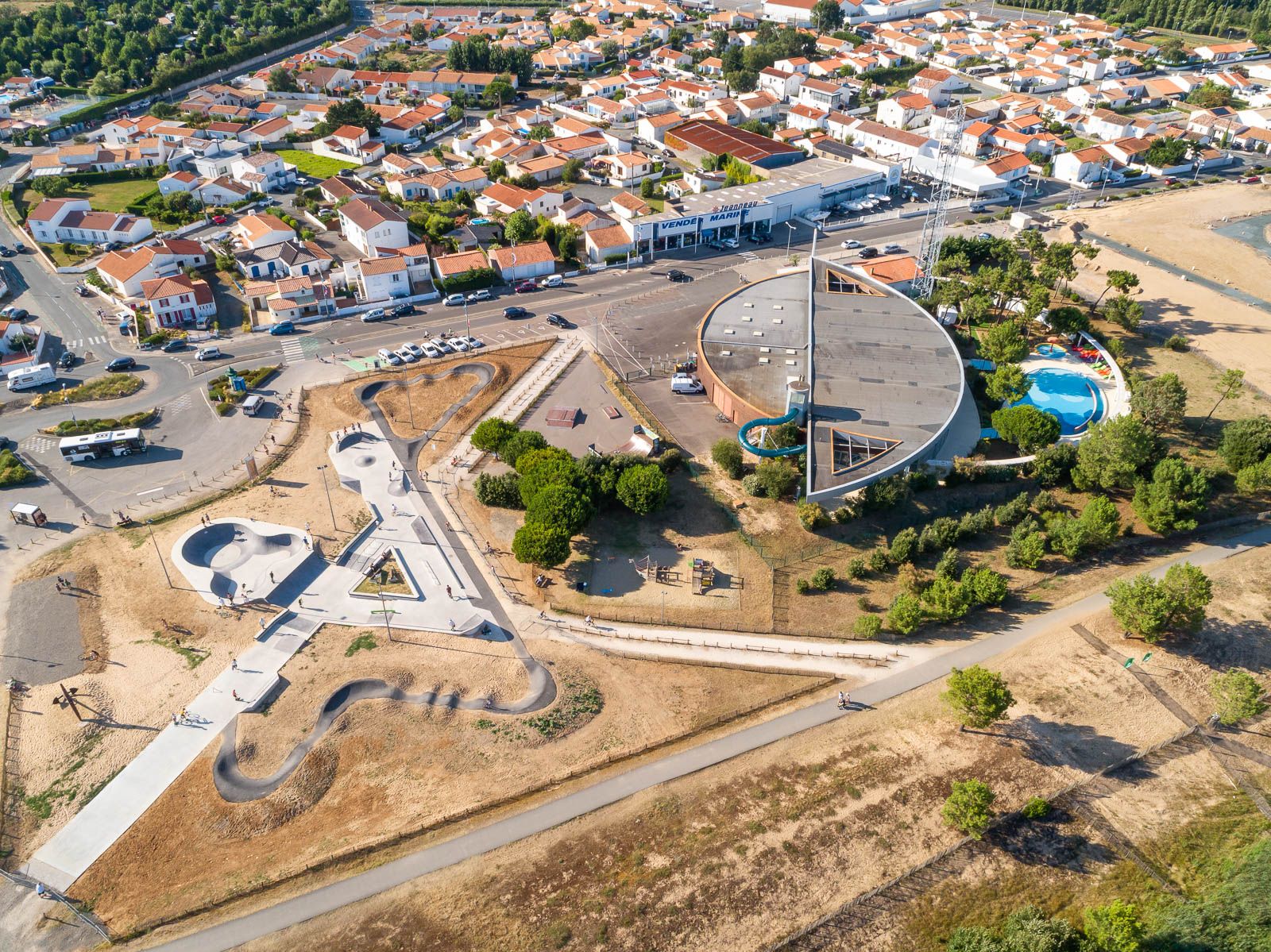 Plan d' Eau La Tranche sur Mer Skate Spot