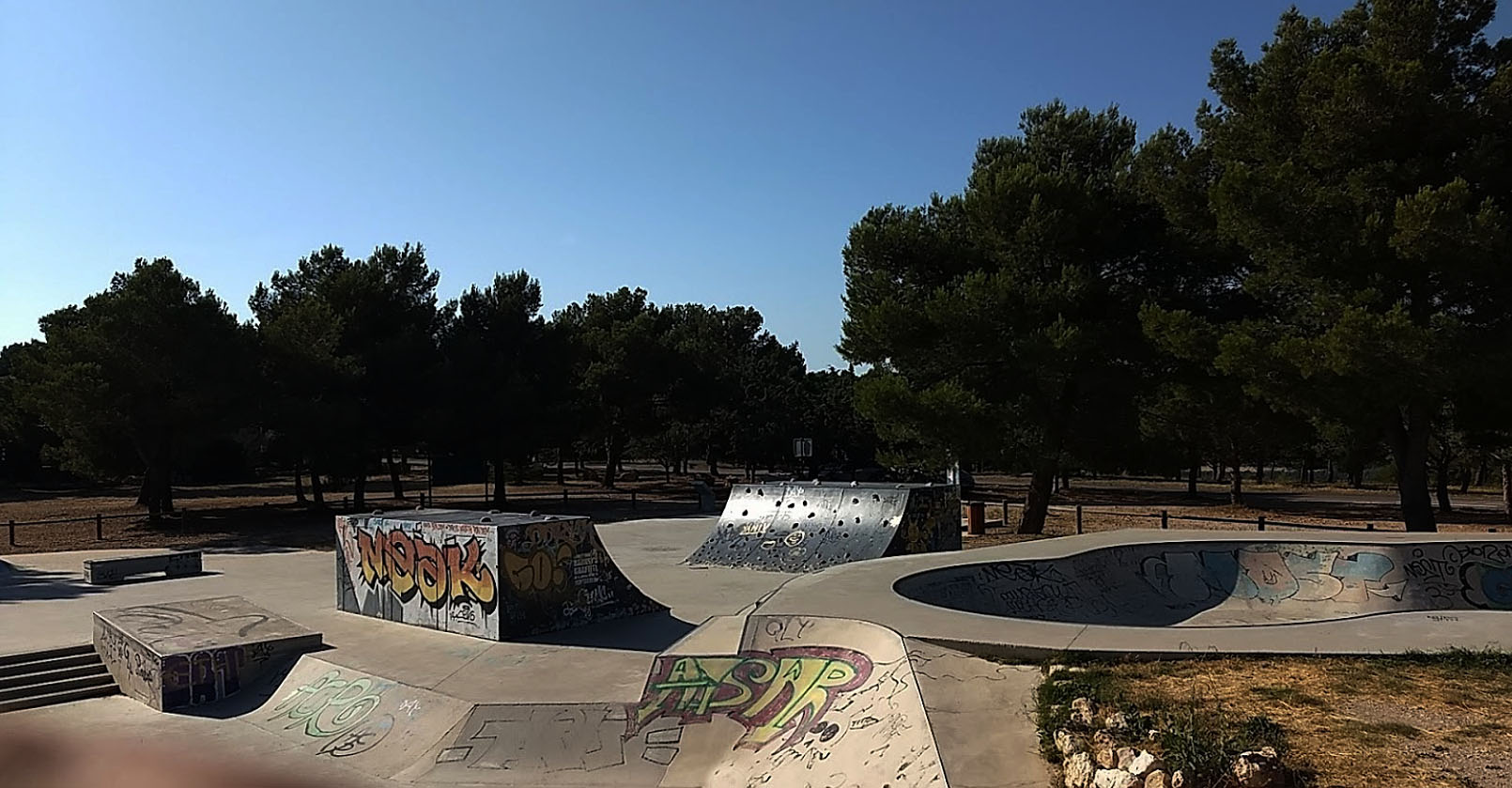 Le Plateau Ventabren Skate Spot