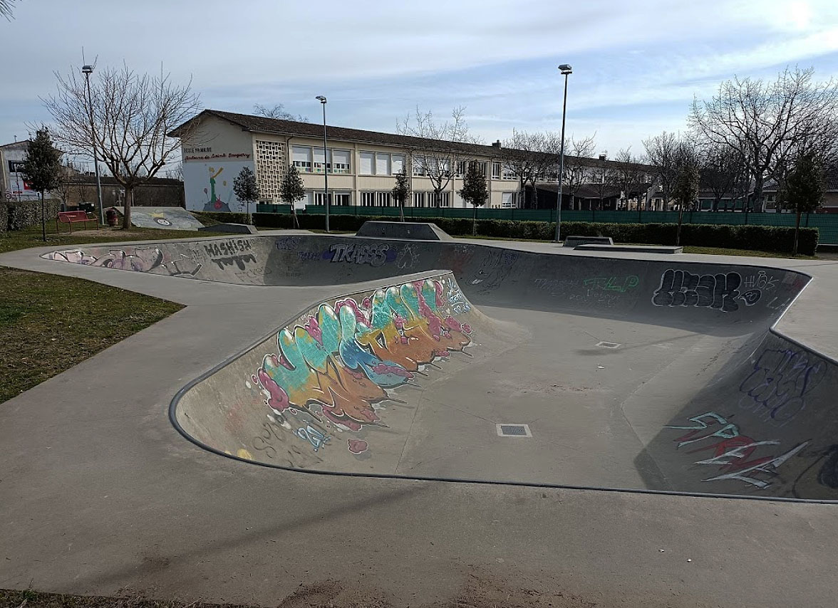 Collège Jules Ferry Langon Skate Spot