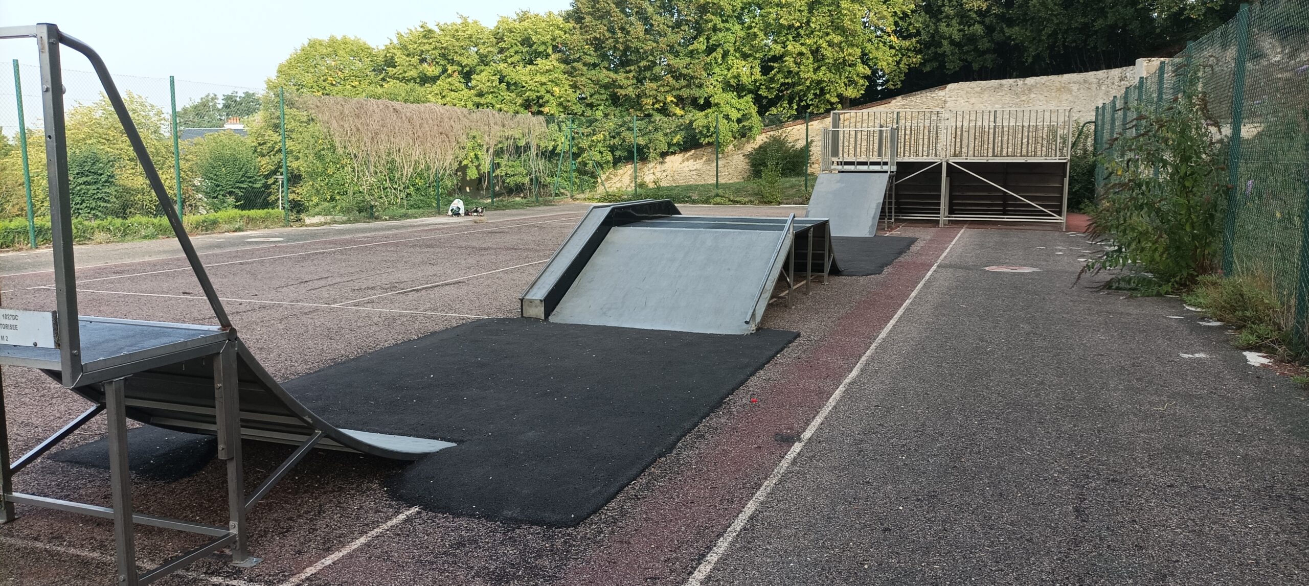 Parc Municipal Triel sur Seine Skate Spot