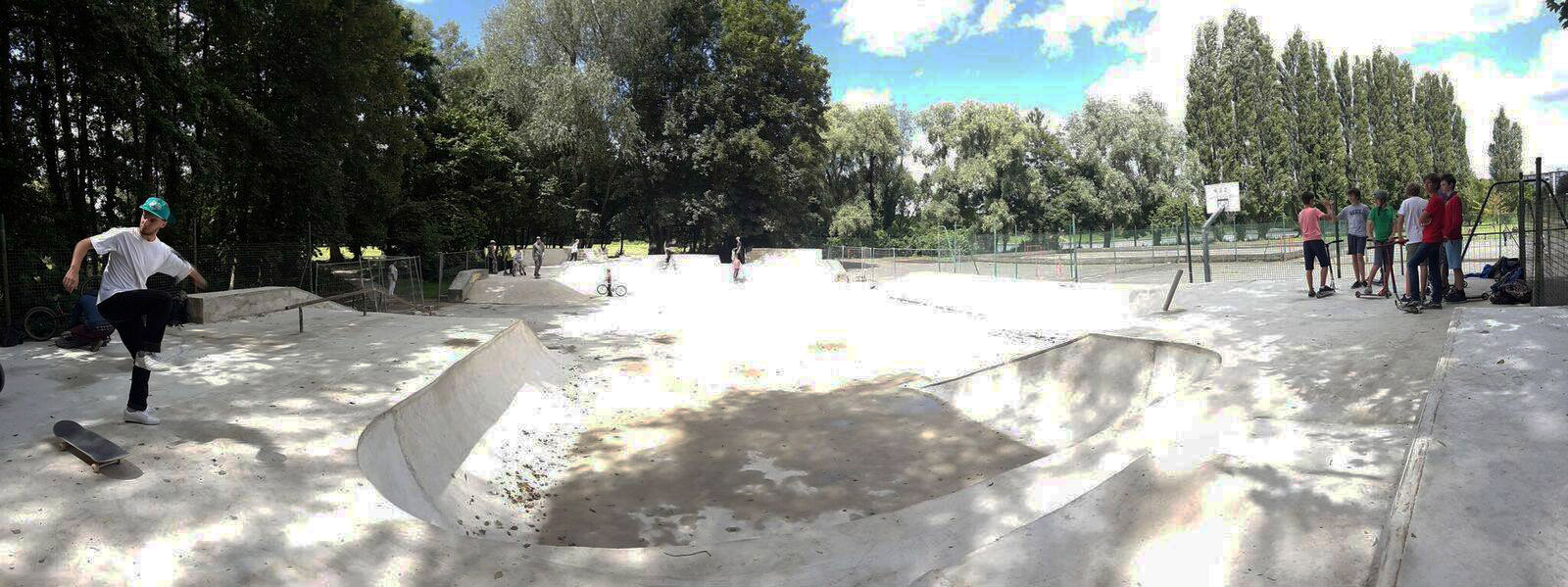 Parc Saint Pierre Amiens Skate Spot