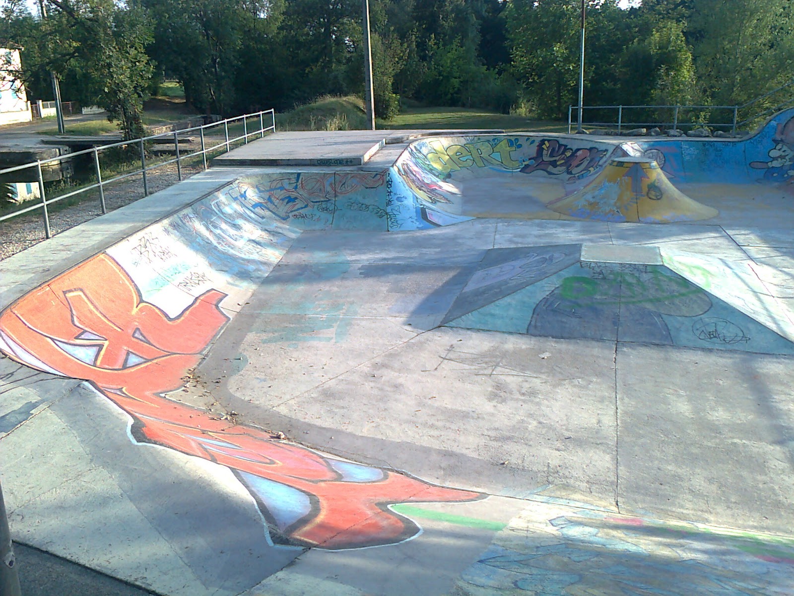 L' Écluse Saint Léon sur l'Isle Skate Spot