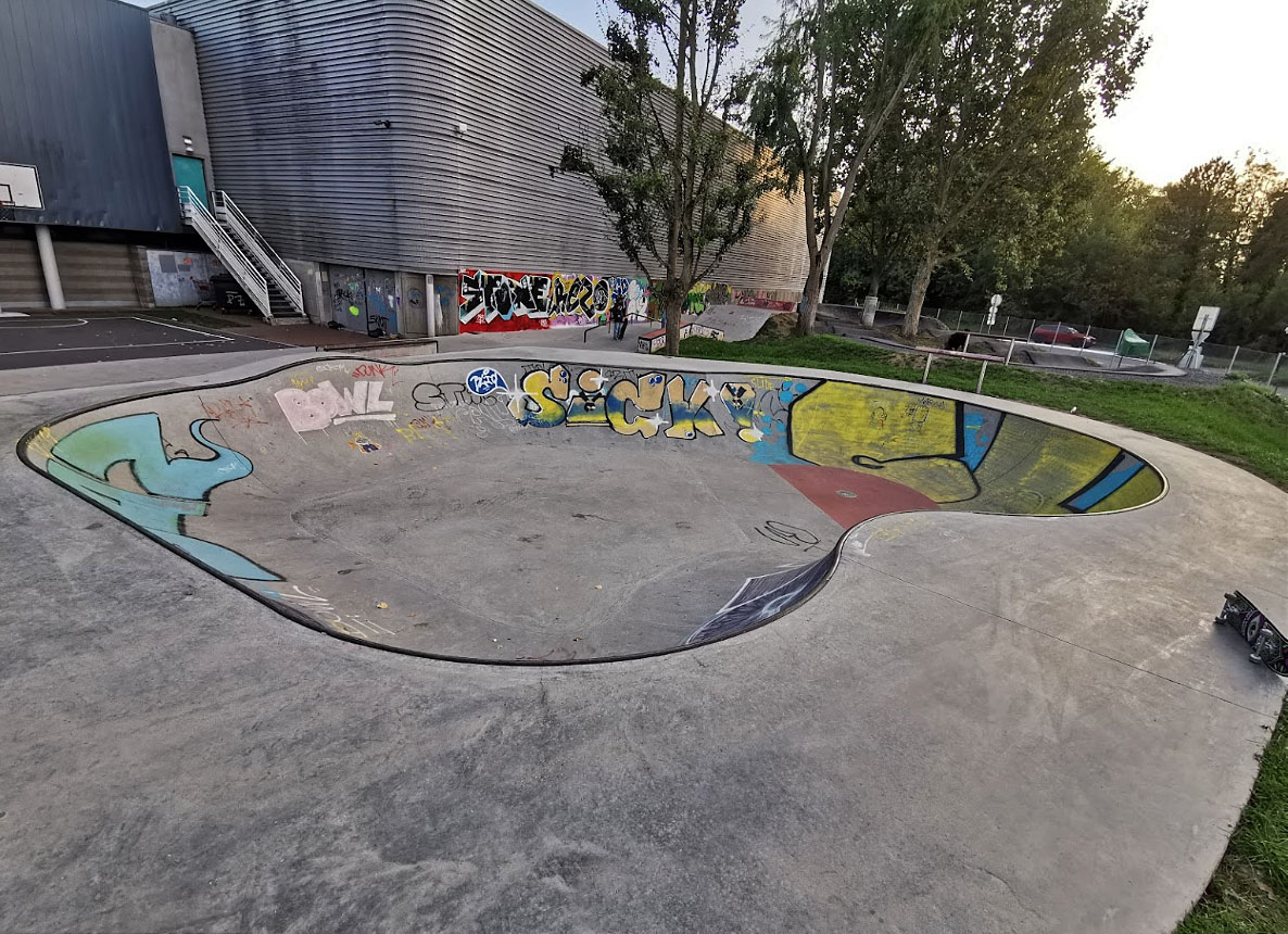 Salle du Romarin La Madeleine Skate Spot