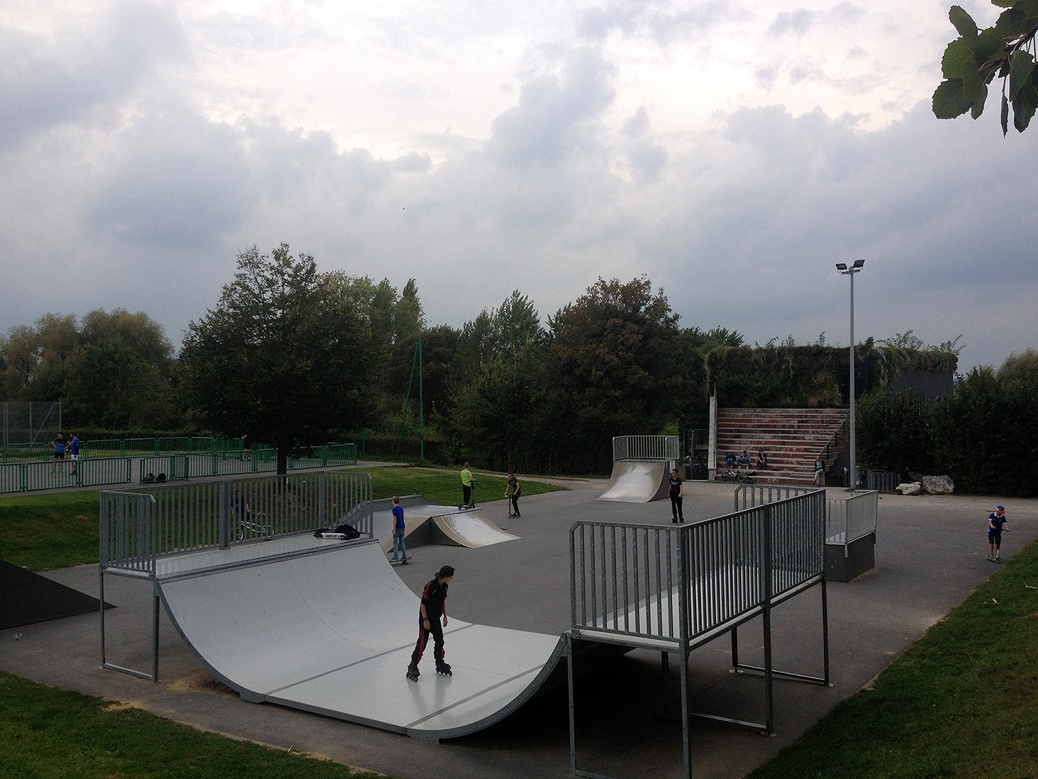 Parc du bois Leurent Roncq Skate Spot