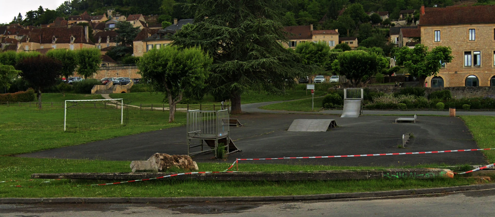 St Cyprien Saint Cyprien Skate Spot
