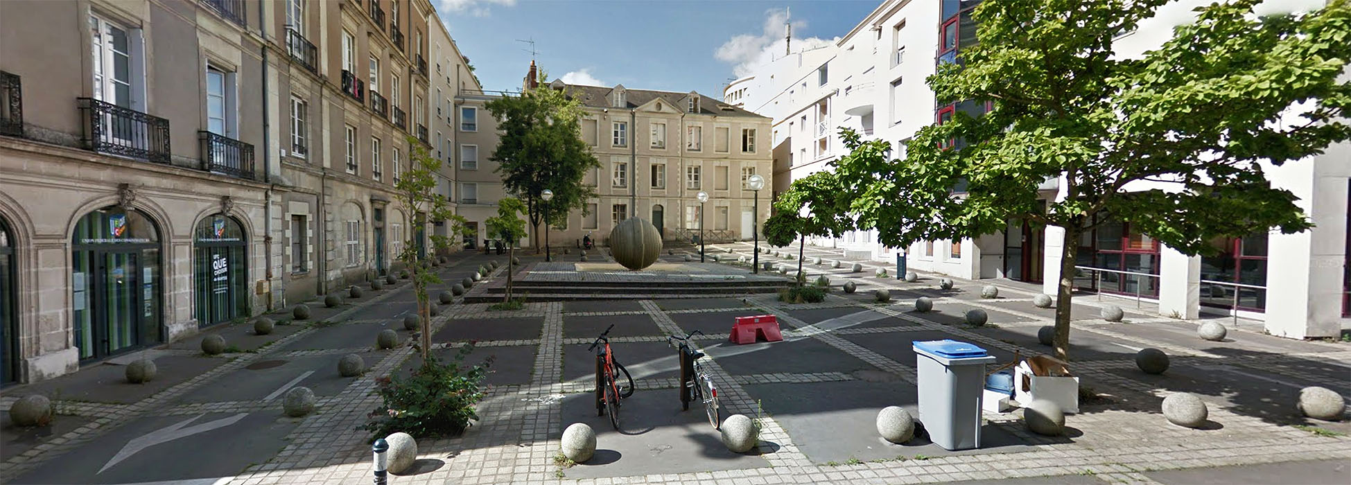 Place du Martray Nantes Skate Spot
