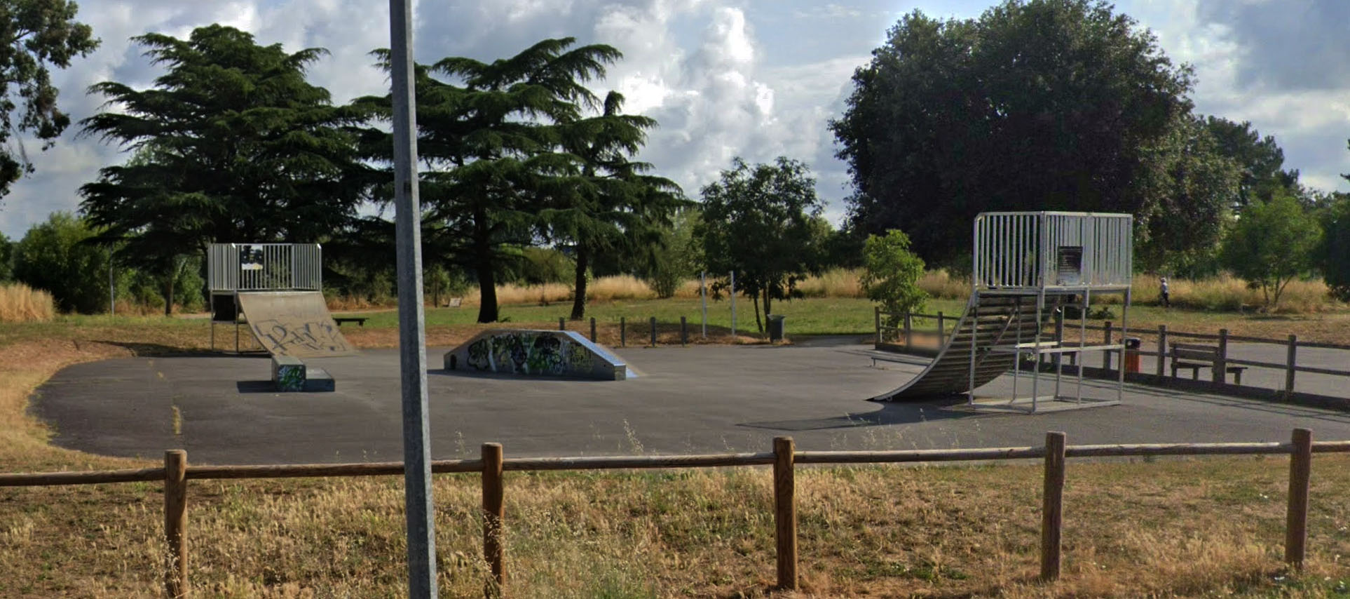 Bikini Le Pellerin Skate Spot