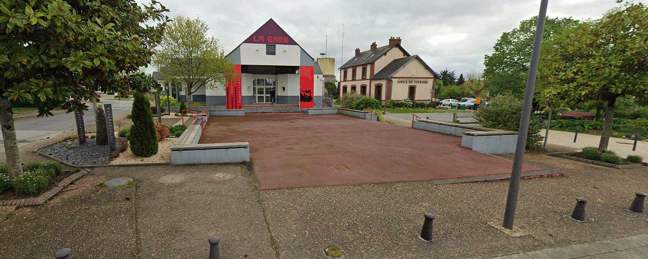 La Gare Guer Skate Spot