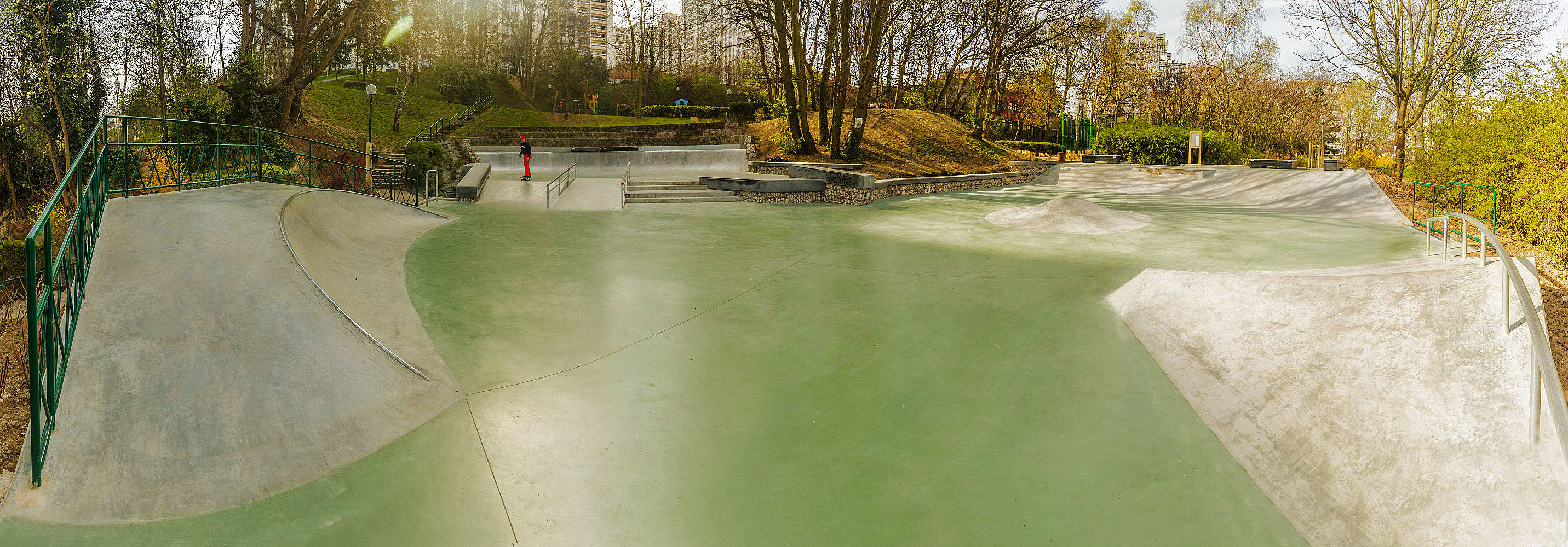 Le Grand Bouddha Issy les Moulineaux Skate Spot
