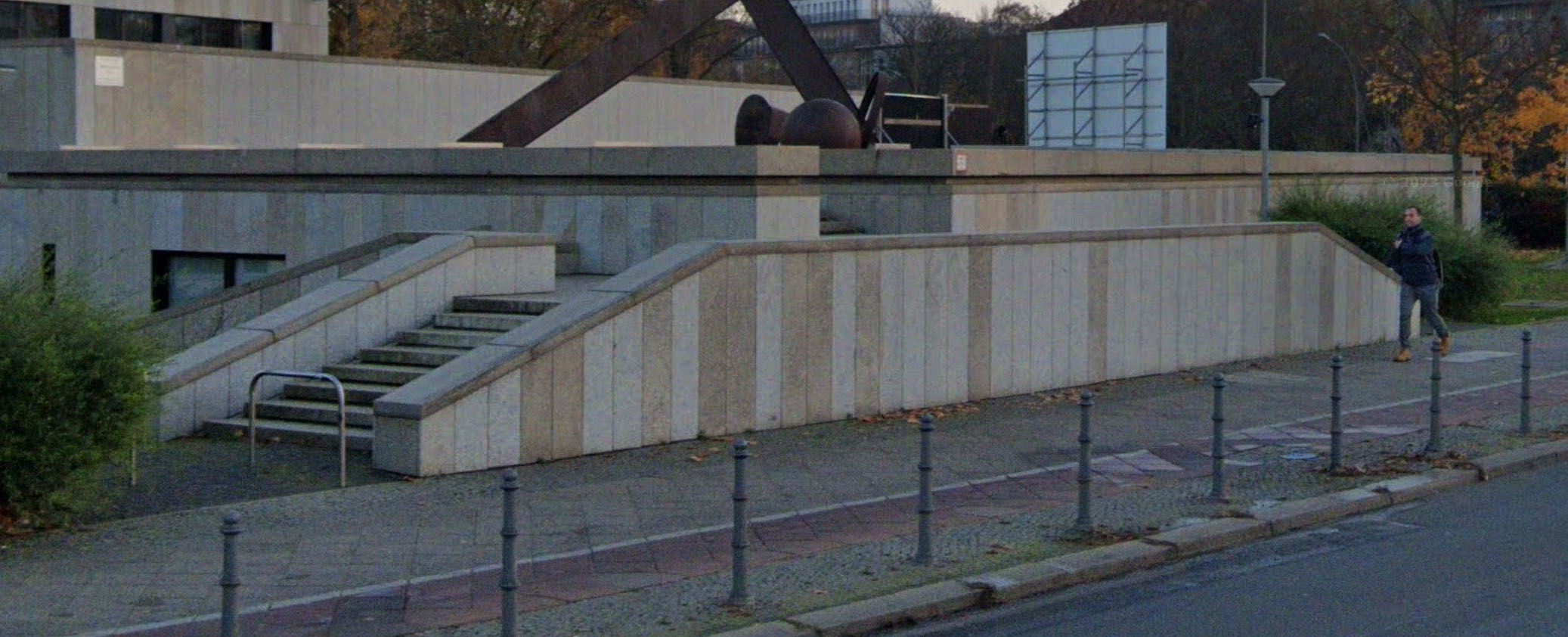 Bibliothek Berlin Skate Spot