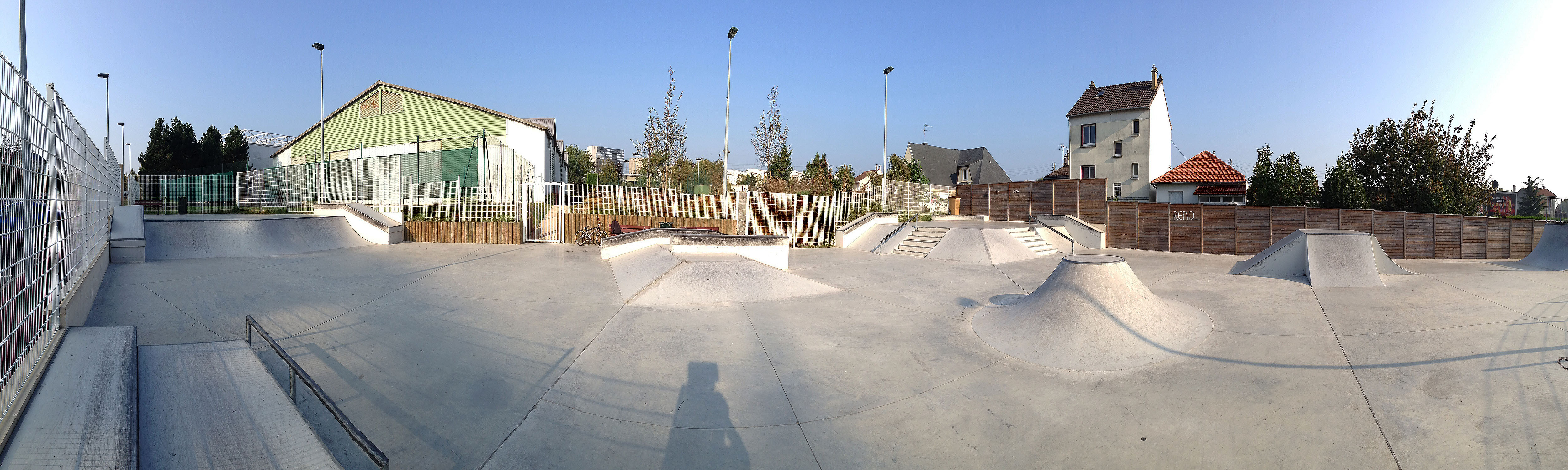 Parc des Sports Le Plessis Robinson Skate Spot