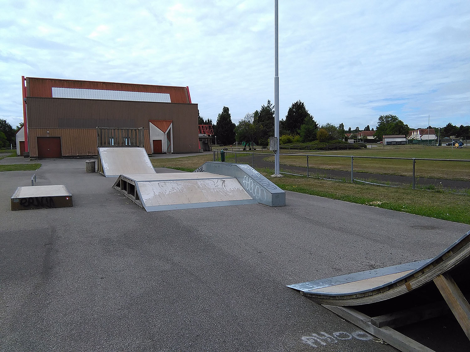 Salle Polyvalente Bollwiller Skate Spot