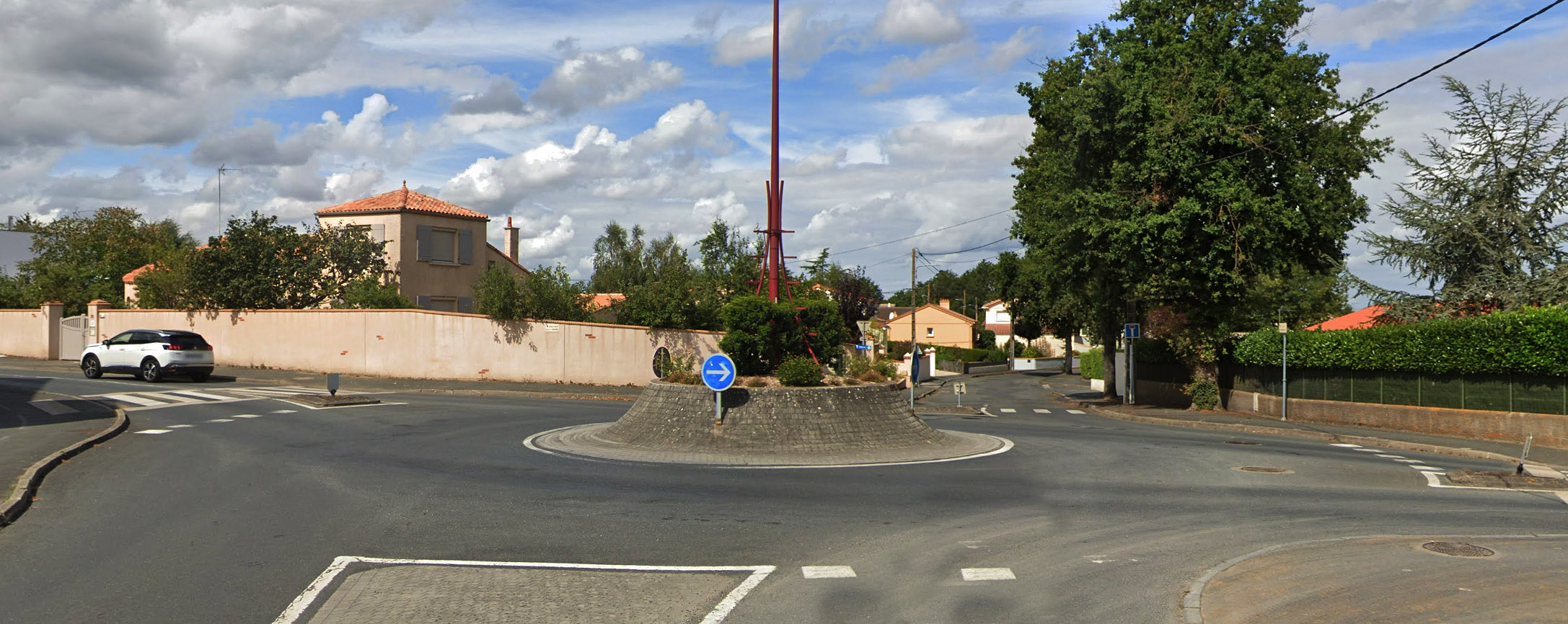 Rond Point Montaigu-Vendée Skate Spot