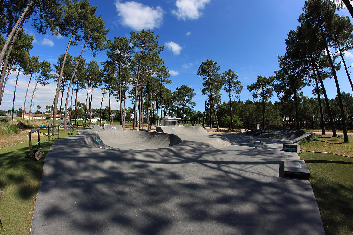 Stade Rosazza Andernos-les-Bains Skate Spot