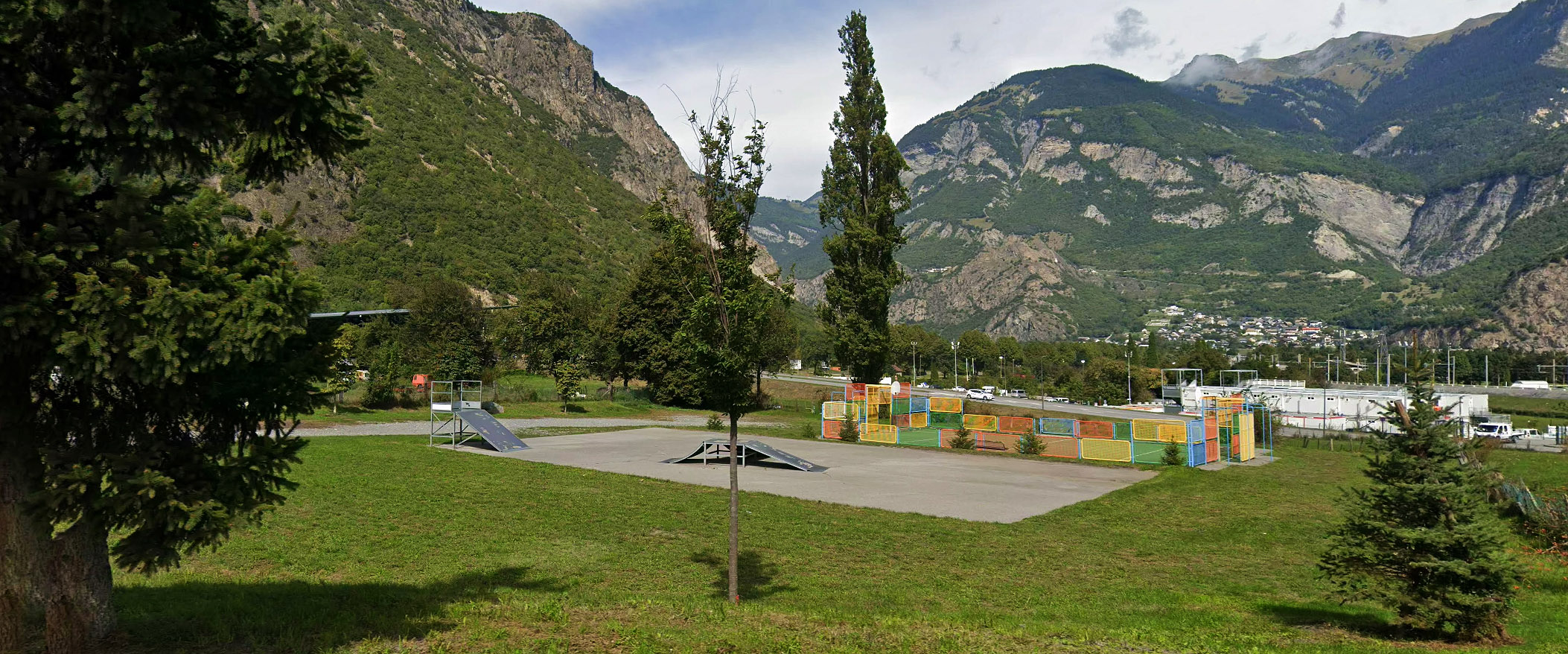 Stade Pierre Rey Saint-Jean-de-Maurienne Skate Spot