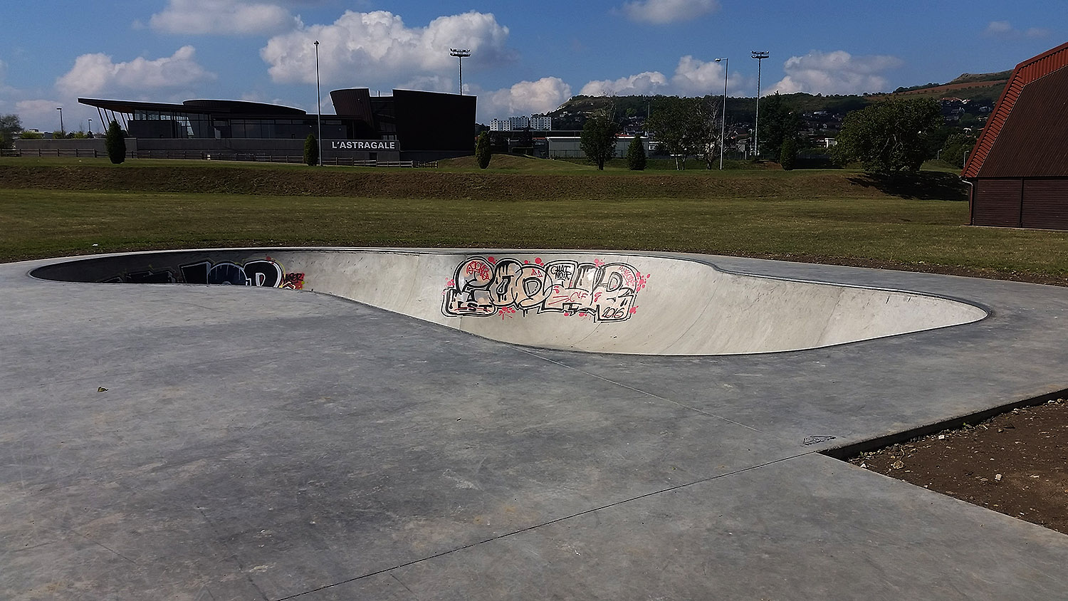 Plan d'Eau Cournon d'Auvergne Skate Spot