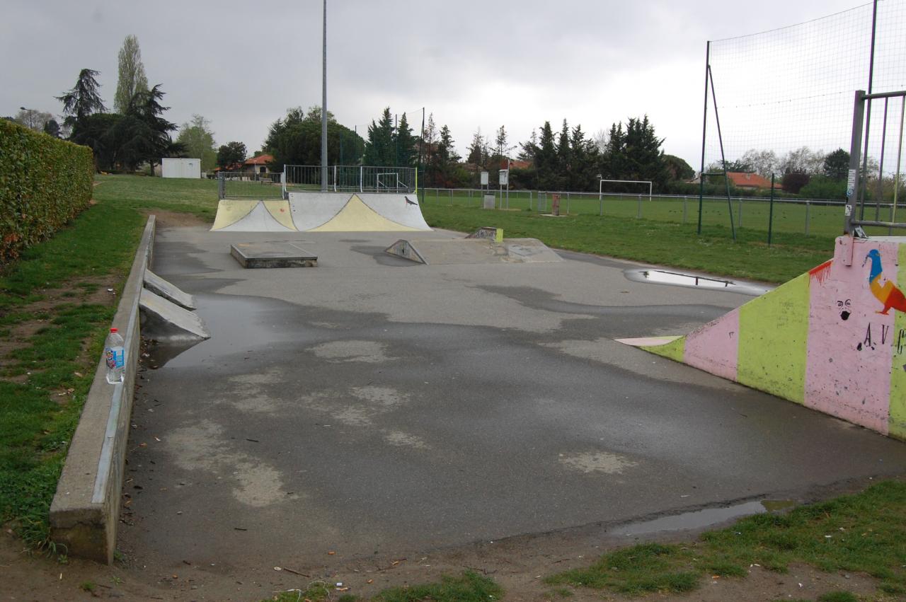 Terrain de football Auzeville Tolosane Skate Spot