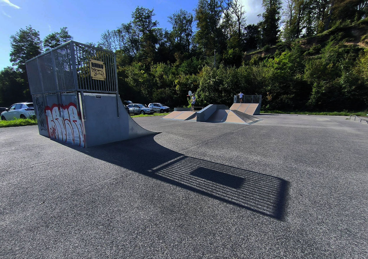 Ancienne Gare Pierrefonds Skate Spot