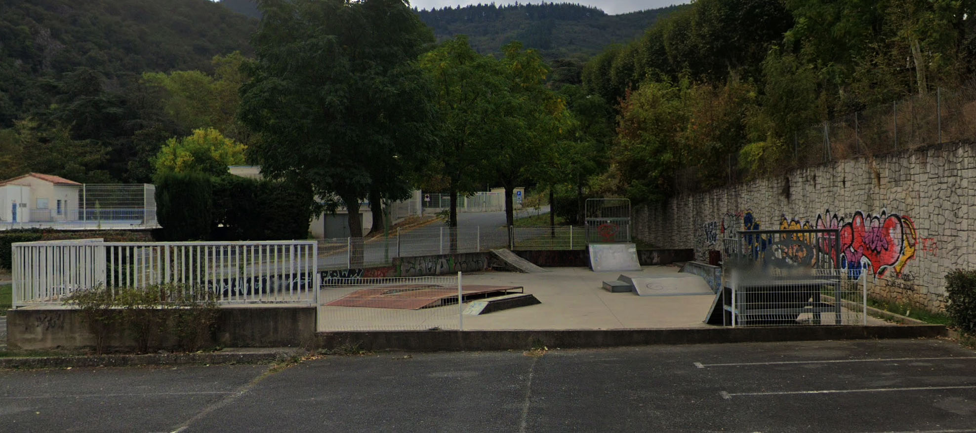 Ponderach Saint Pons de Thomières Skate Spot