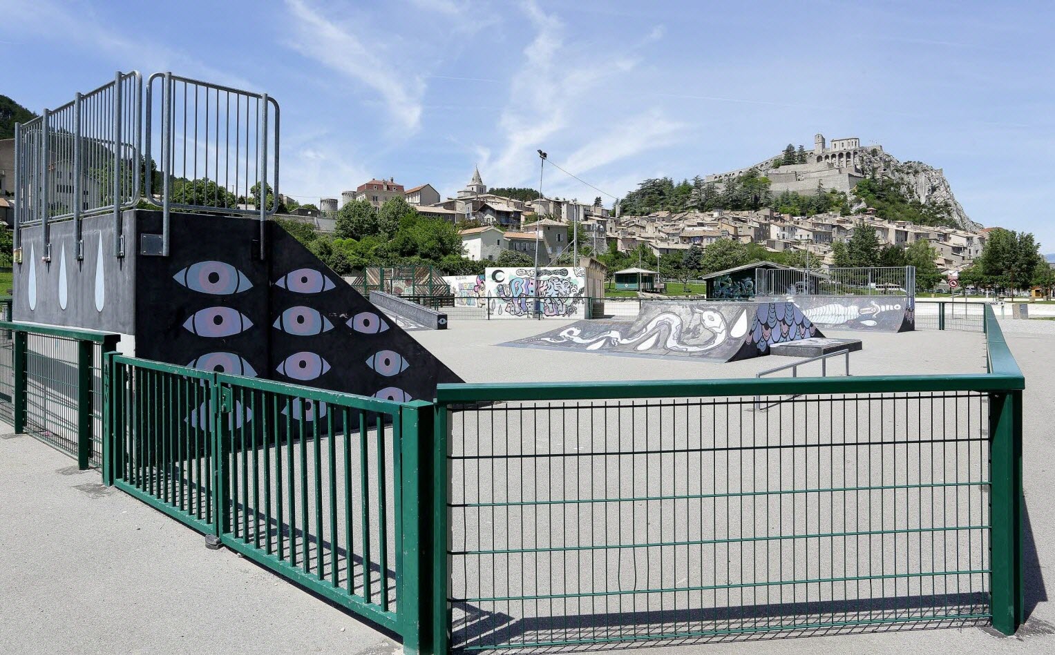 Plan d'Eau Sisteron Skate Spot