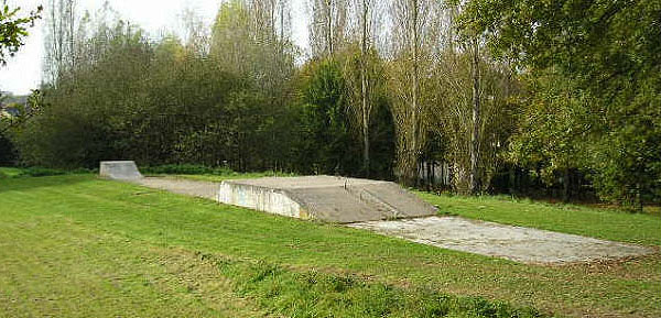 Aire de Loisirs Coulanges lès Nevers Skate Spot