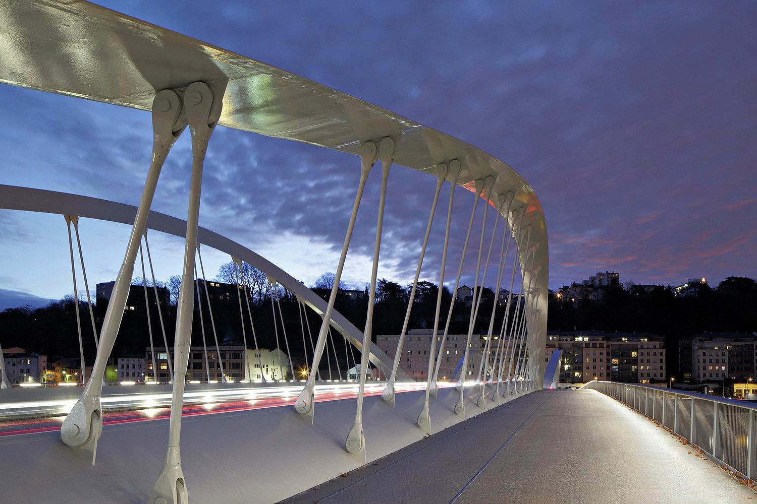 Pont Schuman Lyon Skate Spot