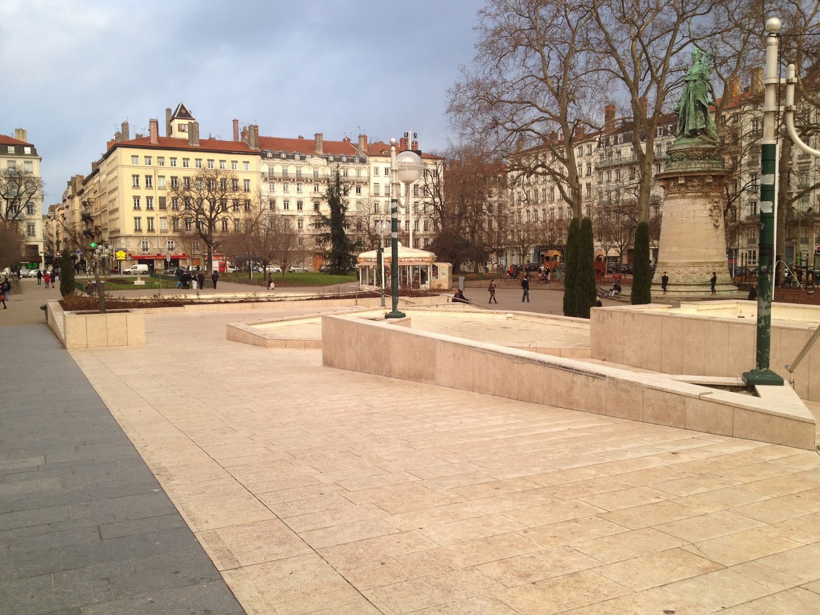 Place Carnot Lyon Skate Spot