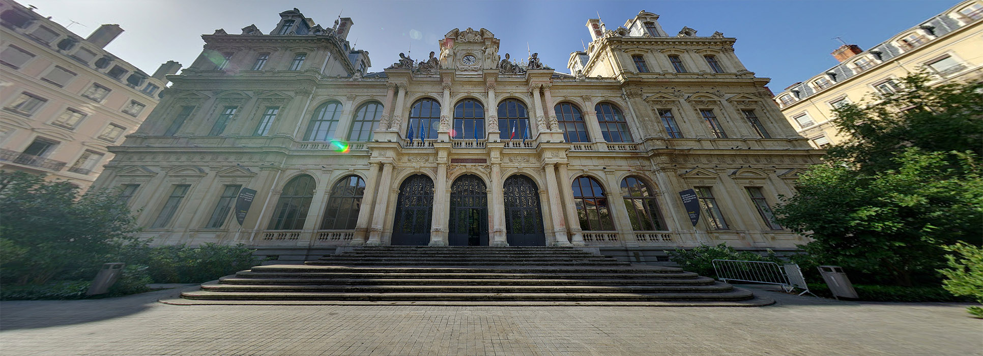 Place de la Bourse Lyon Skate Spot