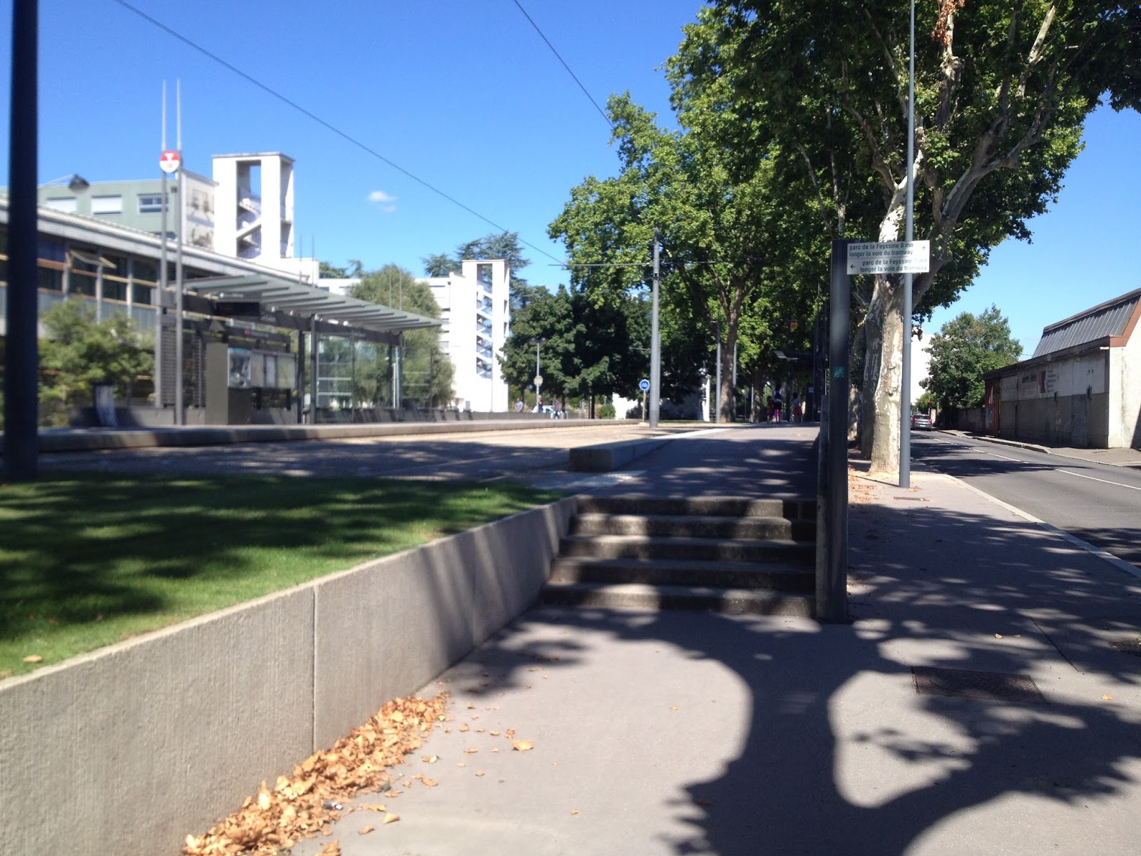 Tram Croix Luizet Villeurbanne Skate Spot
