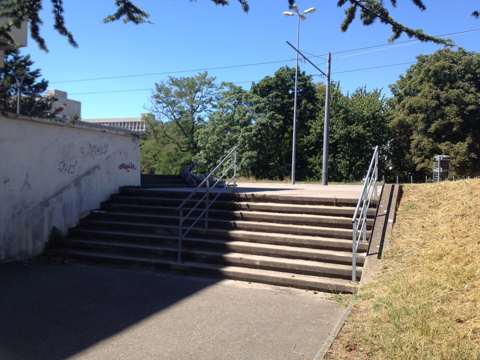 Fac Bât Daubié Villeurbanne Skate Spot