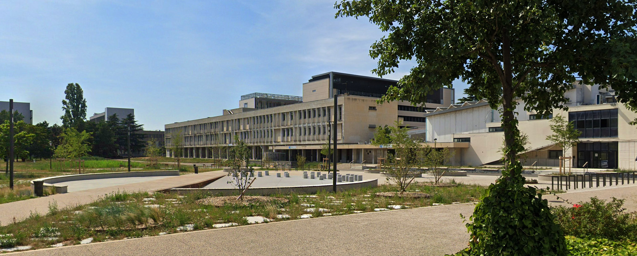Fac Square Galois Villeurbanne Skate Spot