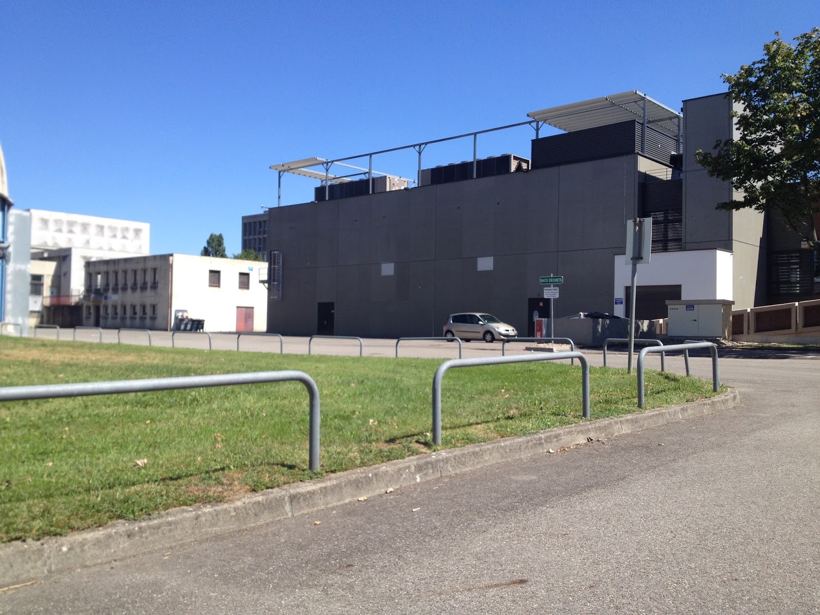 Fac IN2P3 Villeurbanne Skate Spot