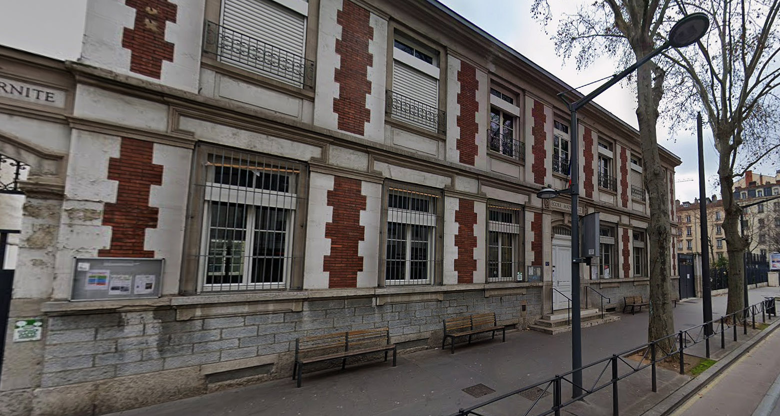 Alix School Lyon Skate Spot