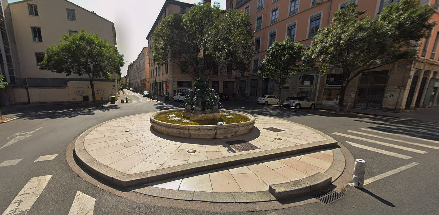 Place Vollon Lyon Skate Spot