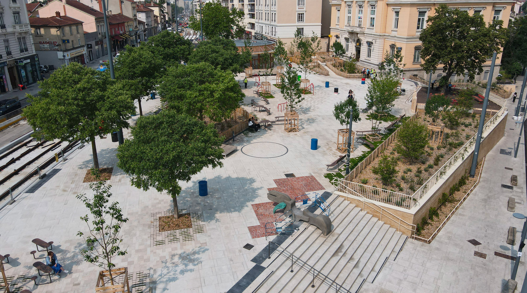 Cours Tolstoï Villeurbanne Skate Spot