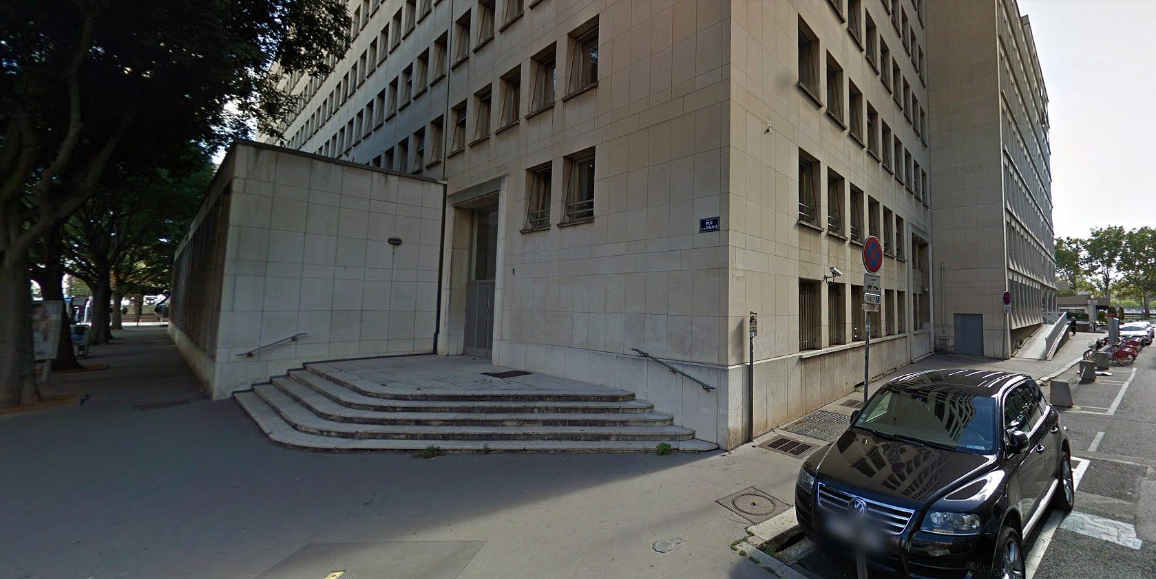Charité Street Lyon Skate Spot