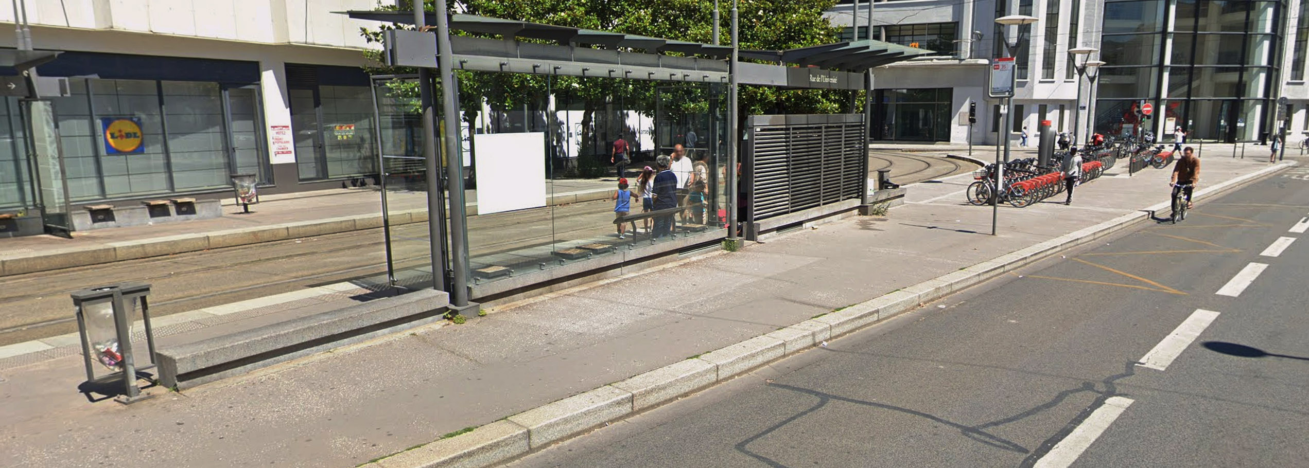 Université Street Lyon Skate Spot