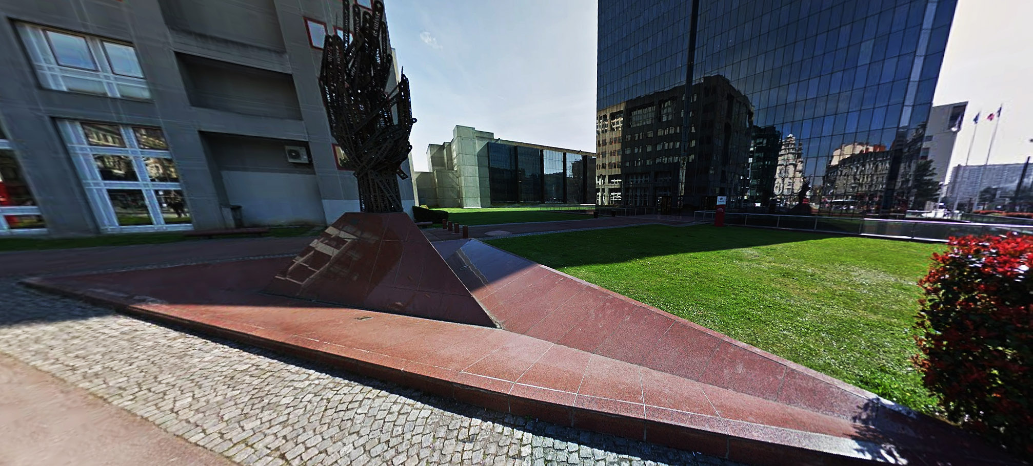 Swiss Life Tower Lyon Skate Spot