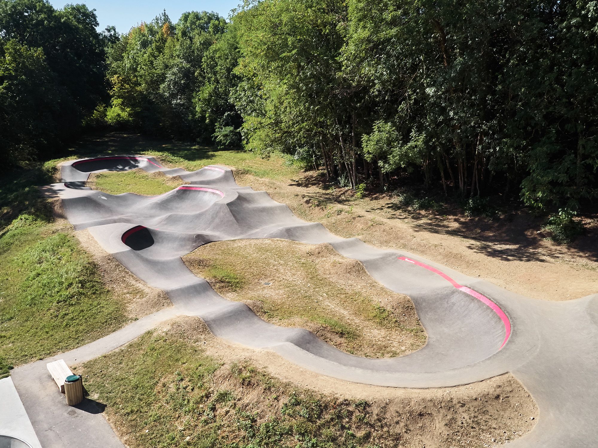 Parc du Journans Gex Skate Spot