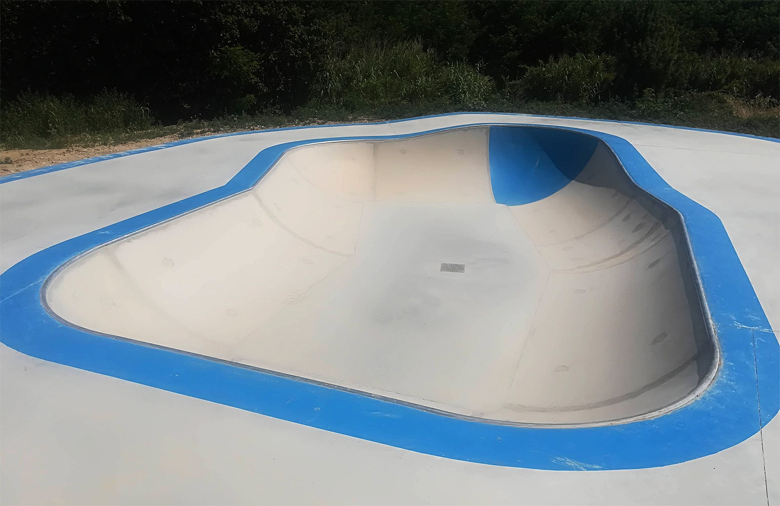 The Bowl Magalas Skate Spot
