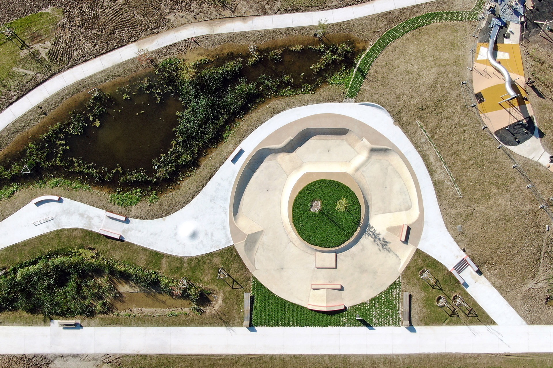 Parc Georges Valbon La Courneuve Skate Spot