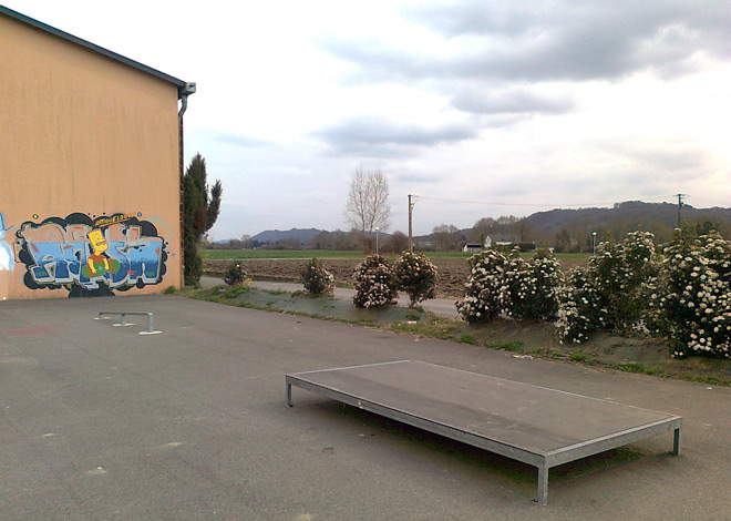 Stade Ravelo Artiguelouve Skate Spot