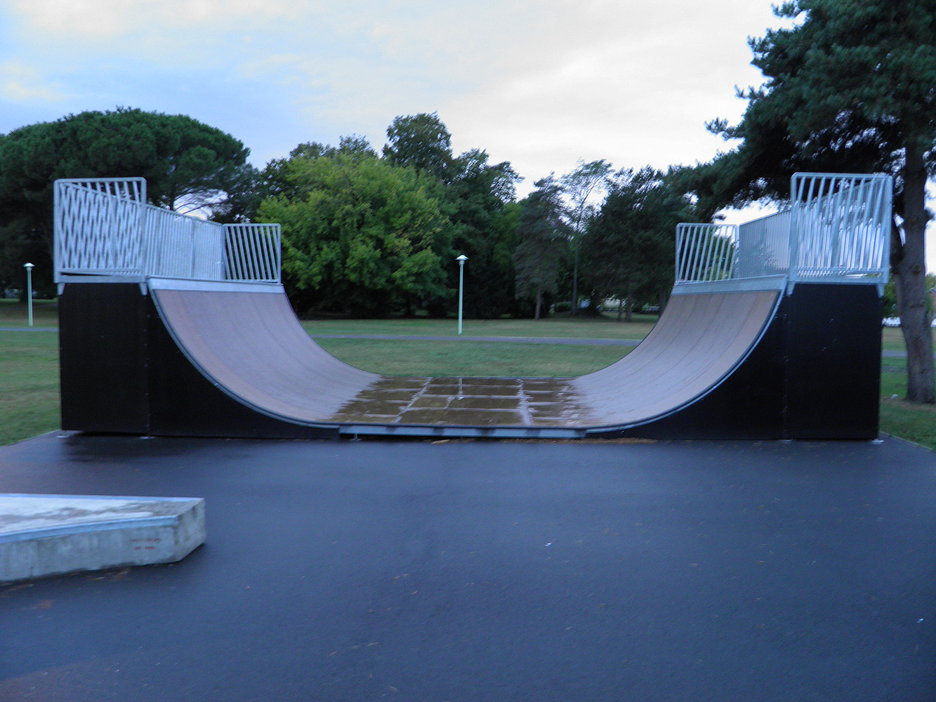 Parc Lecoq Biganos Skate Spot
