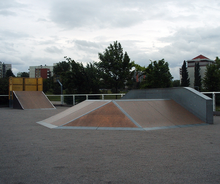 Grand Quevilly Le Grand Quevilly Skate Spot