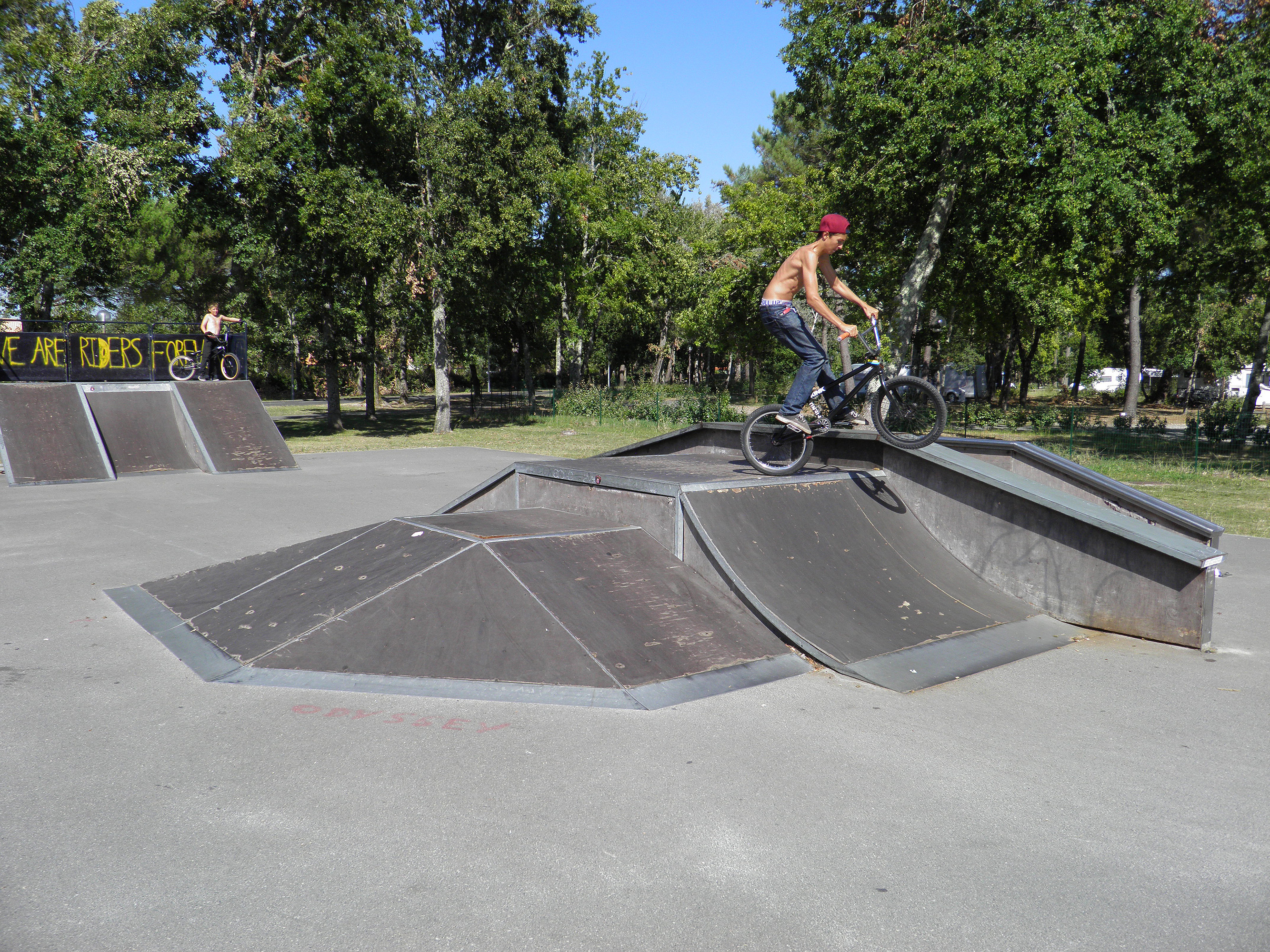 Le Port Hourtin Skate Spot
