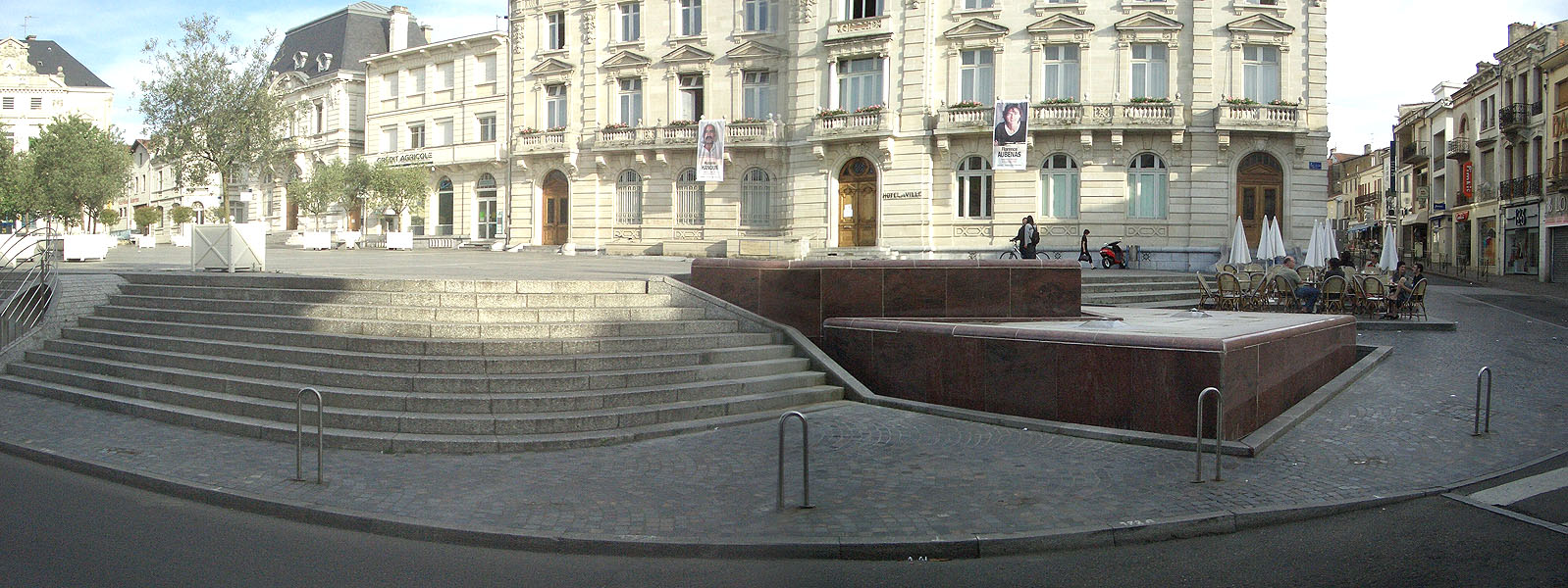 La Mairie Mont de Marsan Skate Spot